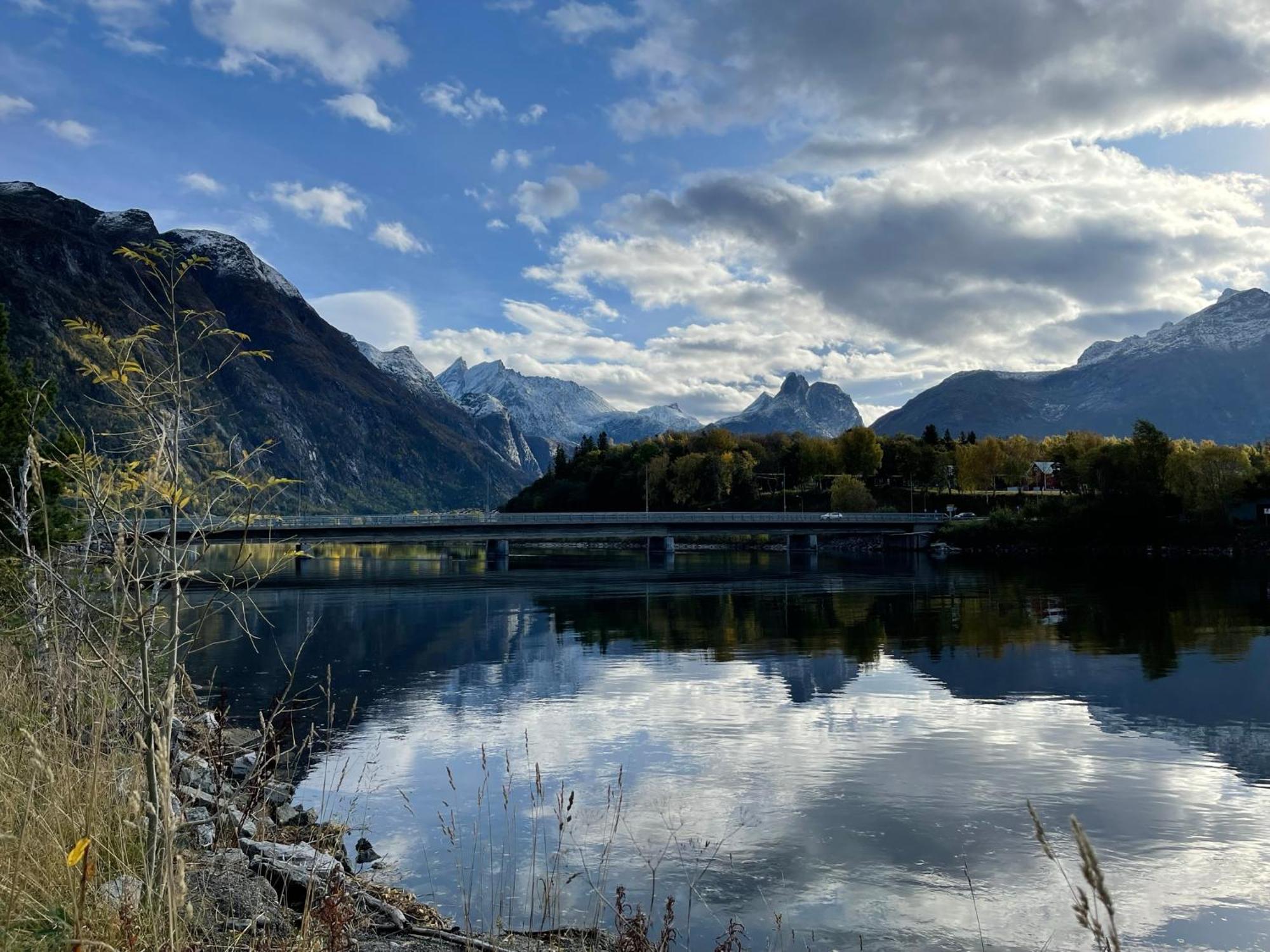 Bakkebo Rampestreken Appartement Åndalsnes Buitenkant foto