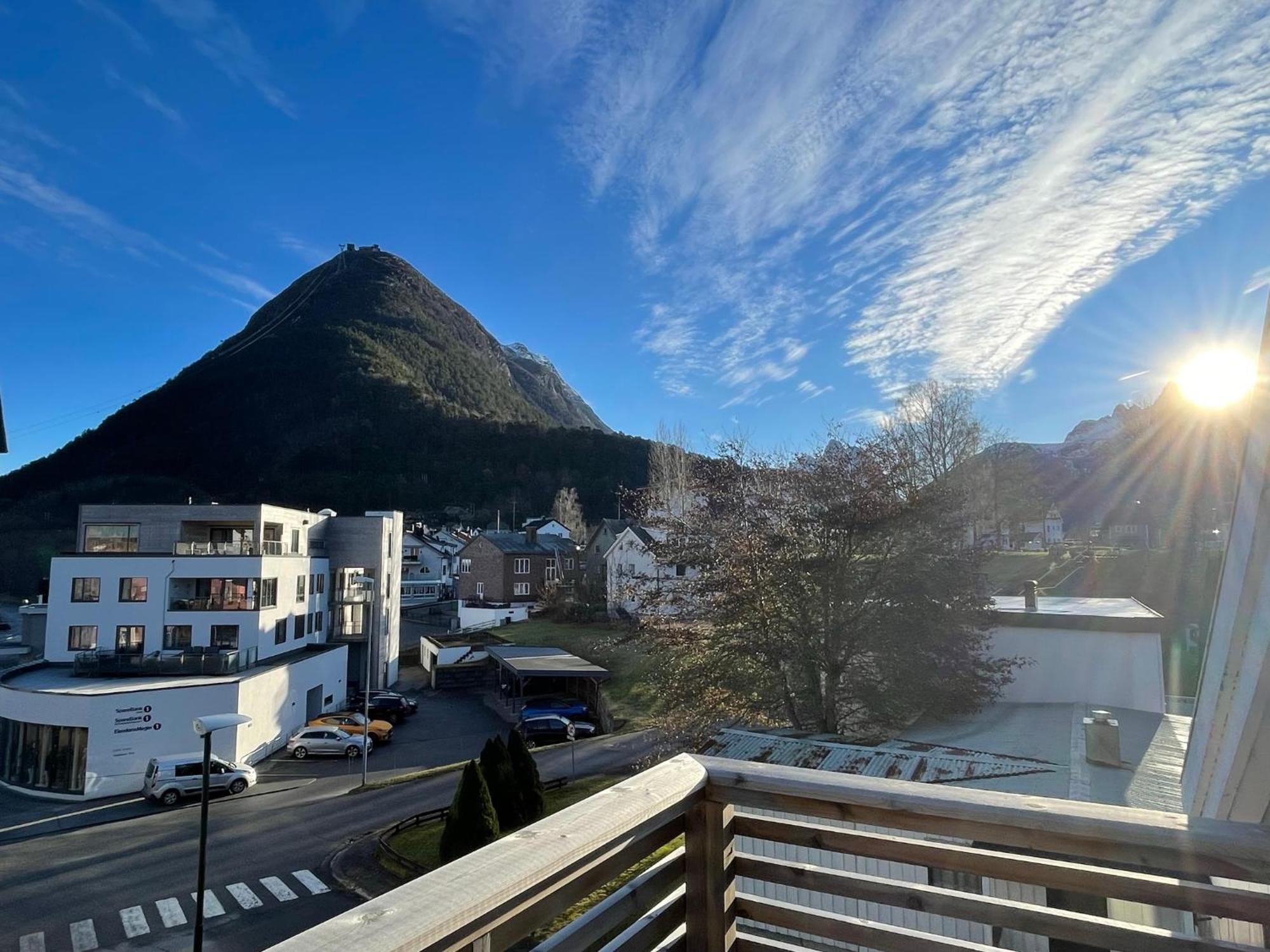 Bakkebo Rampestreken Appartement Åndalsnes Buitenkant foto